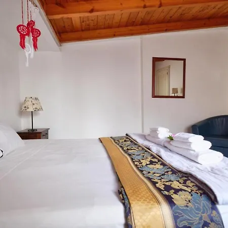 A Casa Di Barbara شقة غالاتينا